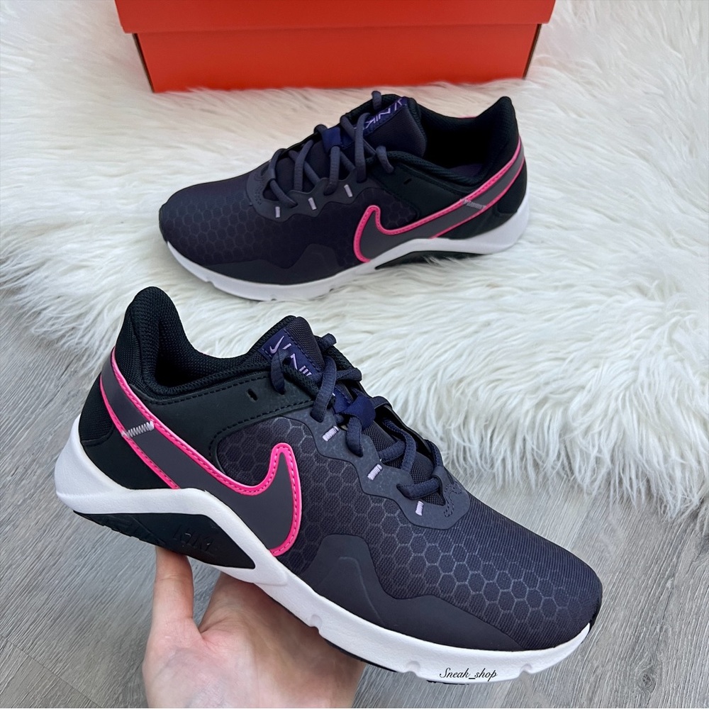 NWT Nike Legend Essential 2 Women’s Shoes